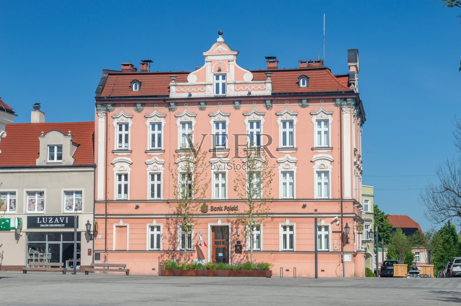 PKO BP银行办公室。照片摄影图片