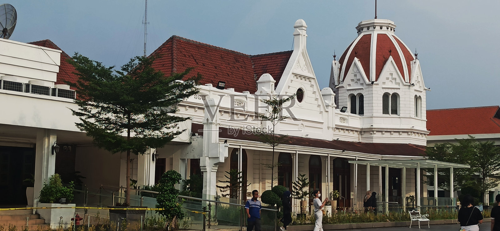 Alun-alun超级机器人或泗水广场照片摄影图片