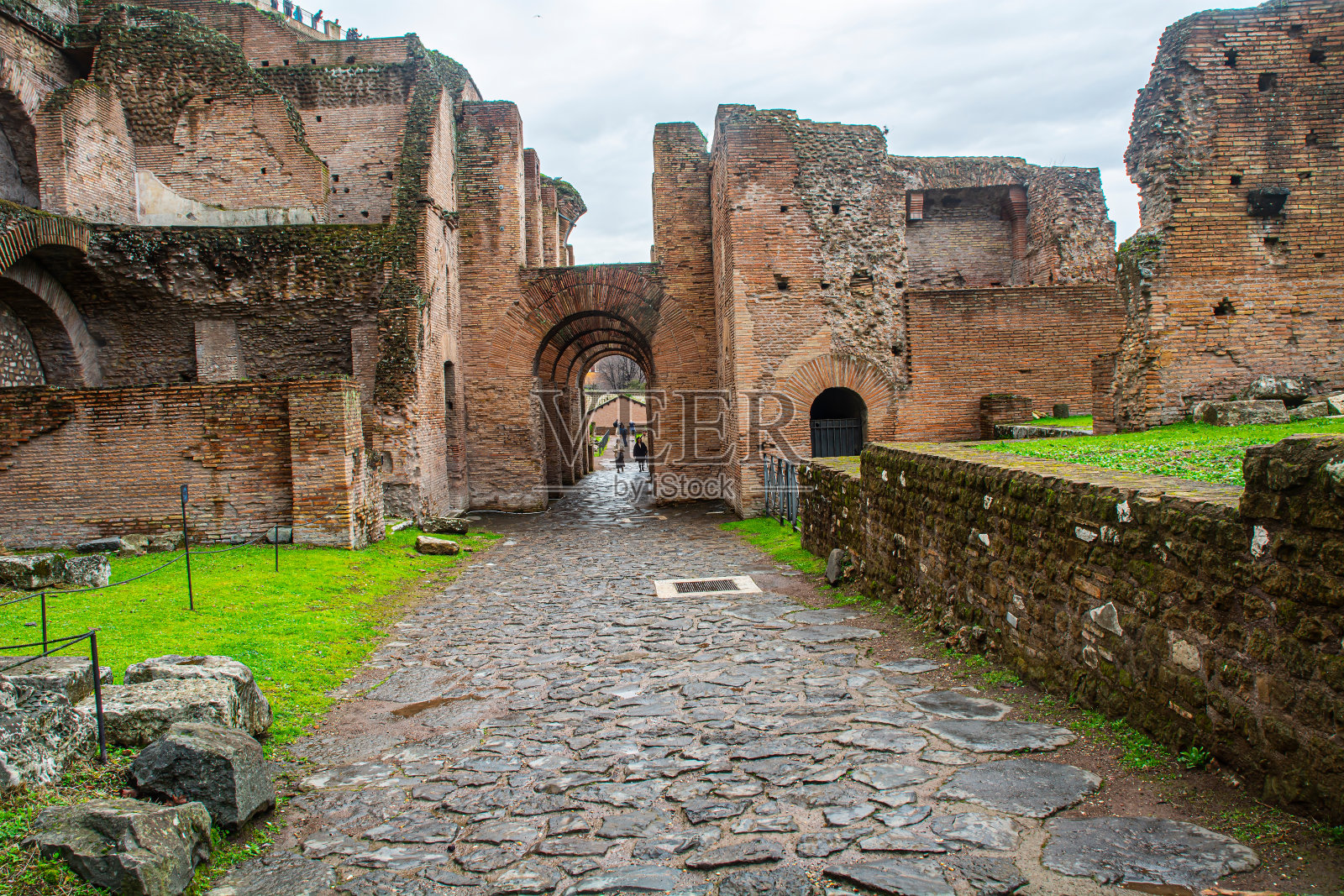 罗马广场，罗马广场，罗马古城遗址，靠近帕拉蒂诺山照片摄影图片