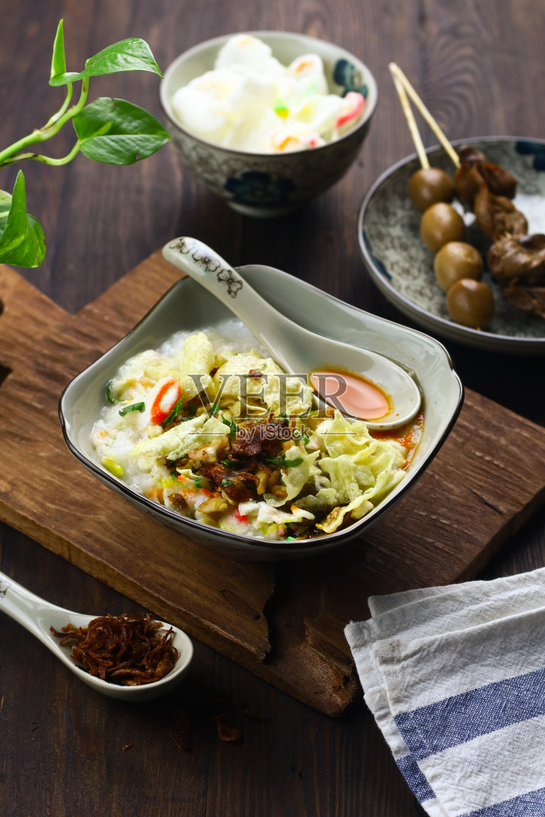 鸡肉粥照片摄影图片