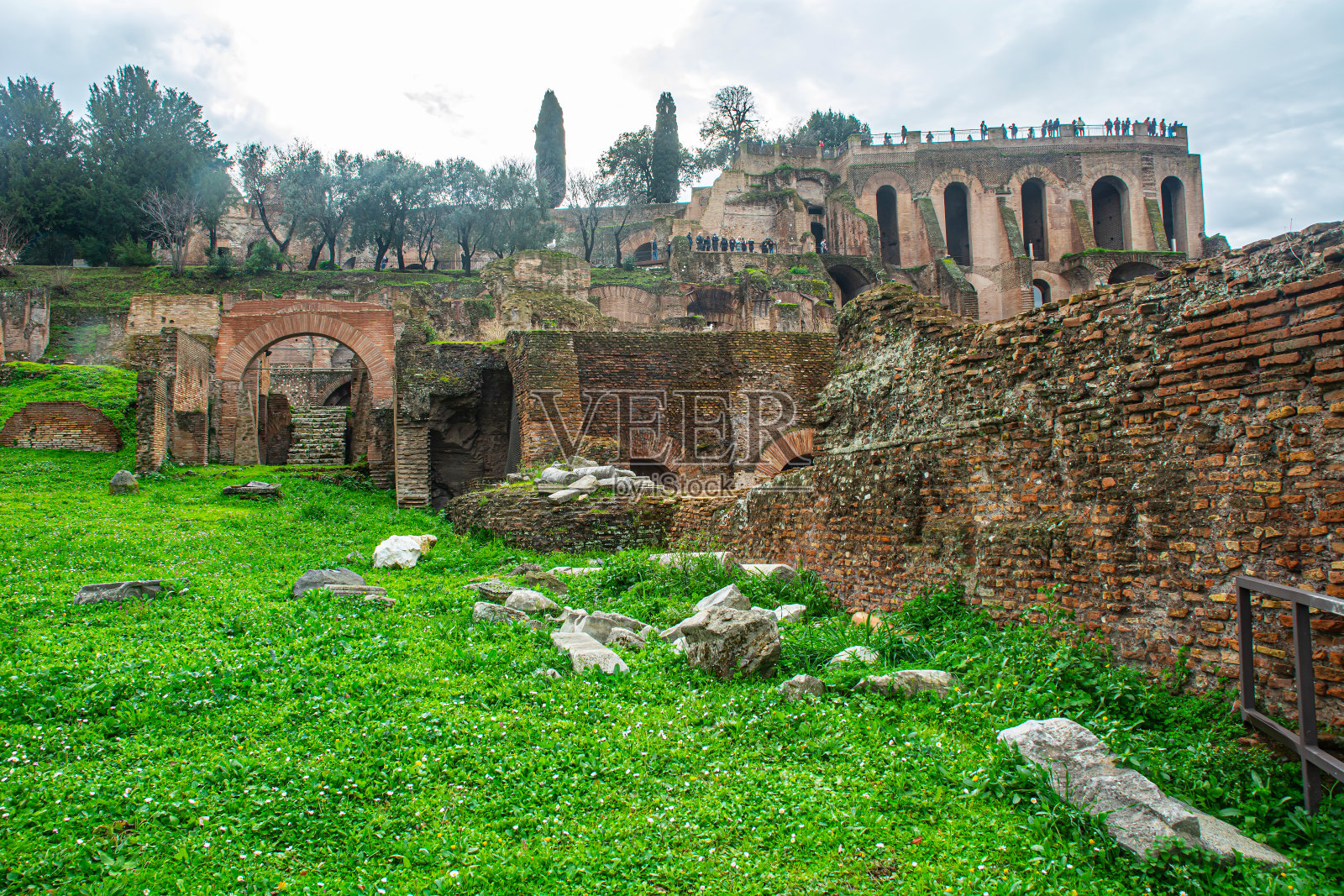 罗马广场，罗马广场，罗马古城遗址，靠近帕拉蒂诺山照片摄影图片