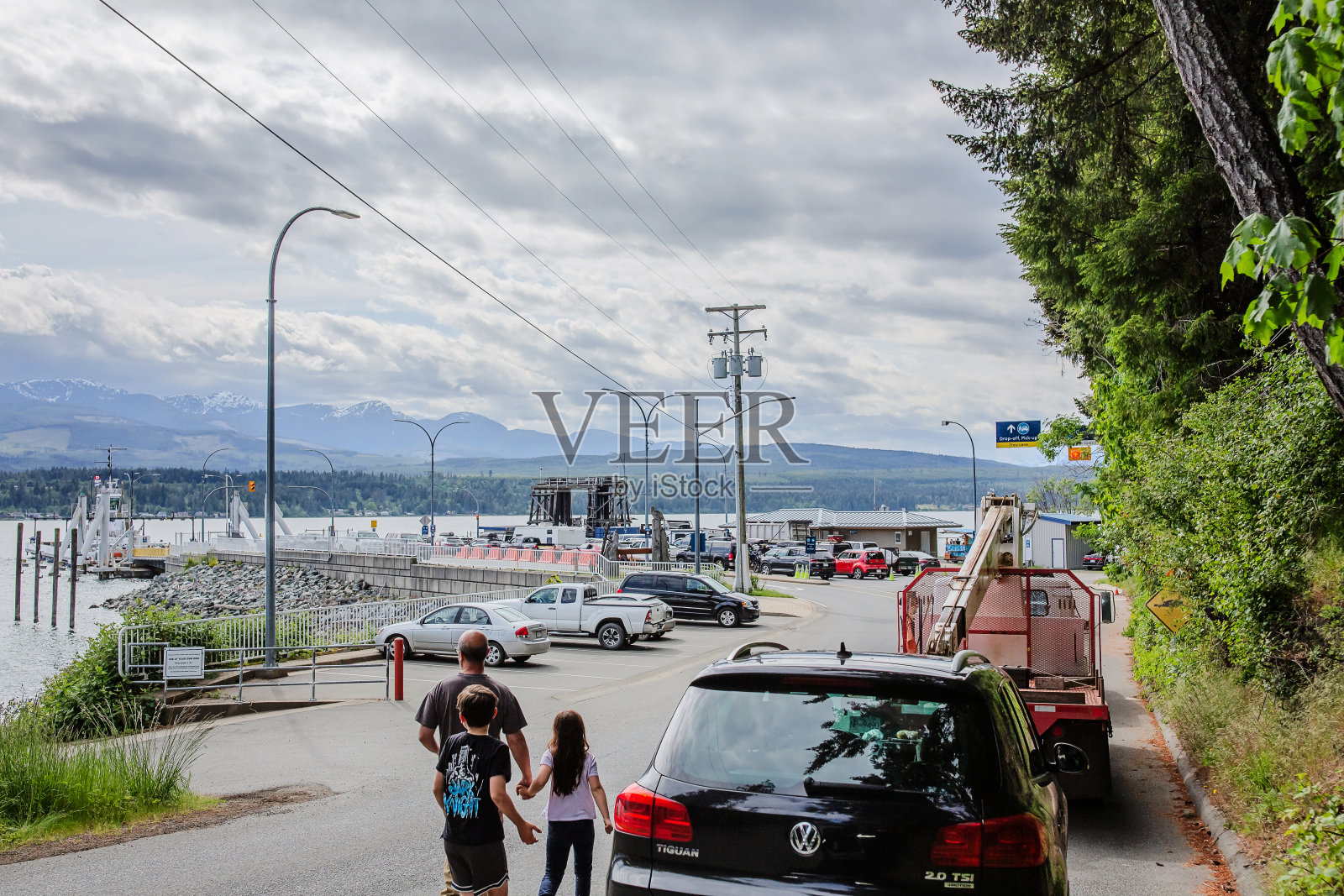 登曼岛渡轮码头照片摄影图片