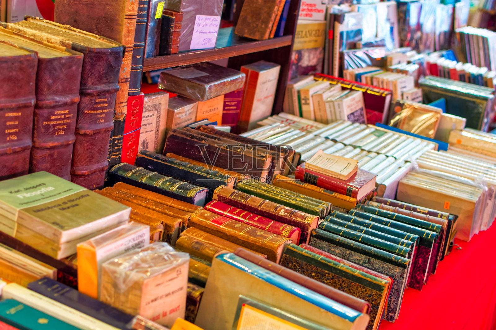 意大利热那亚公开书展的场景。照片摄影图片