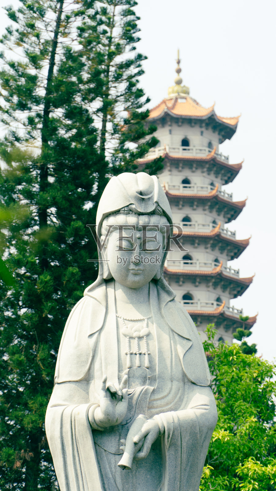 古塔和佛像照片摄影图片