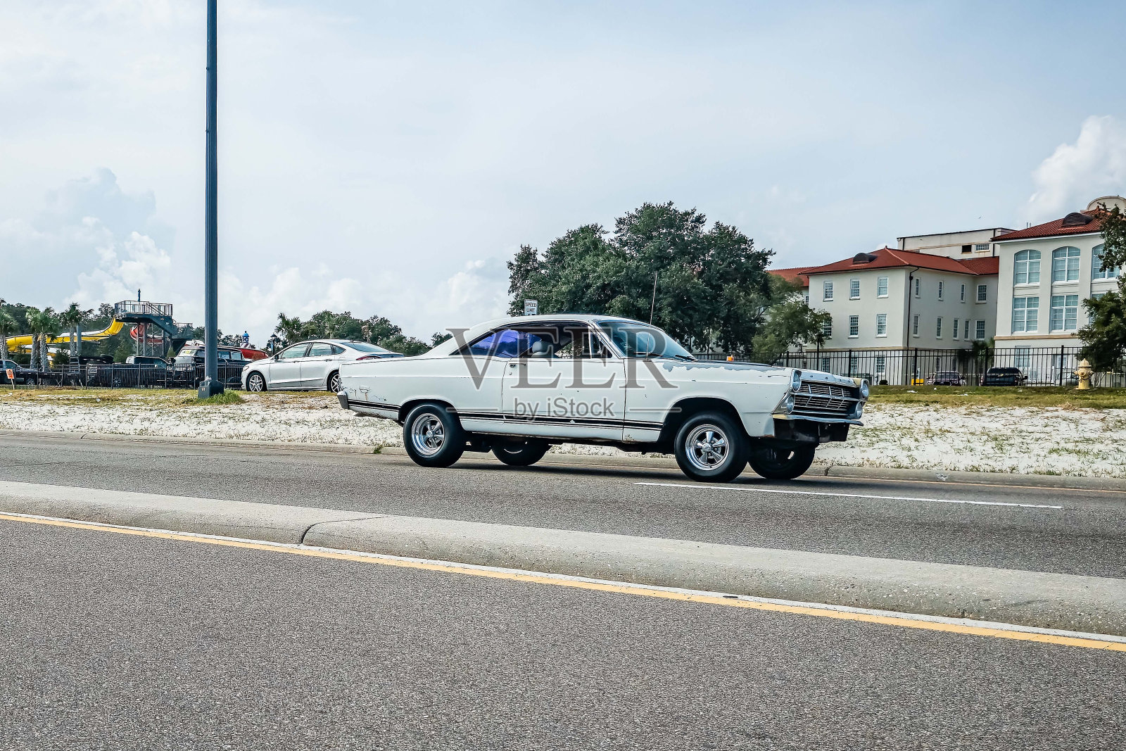 1966年福特Fairlane 500 2门轿车照片摄影图片