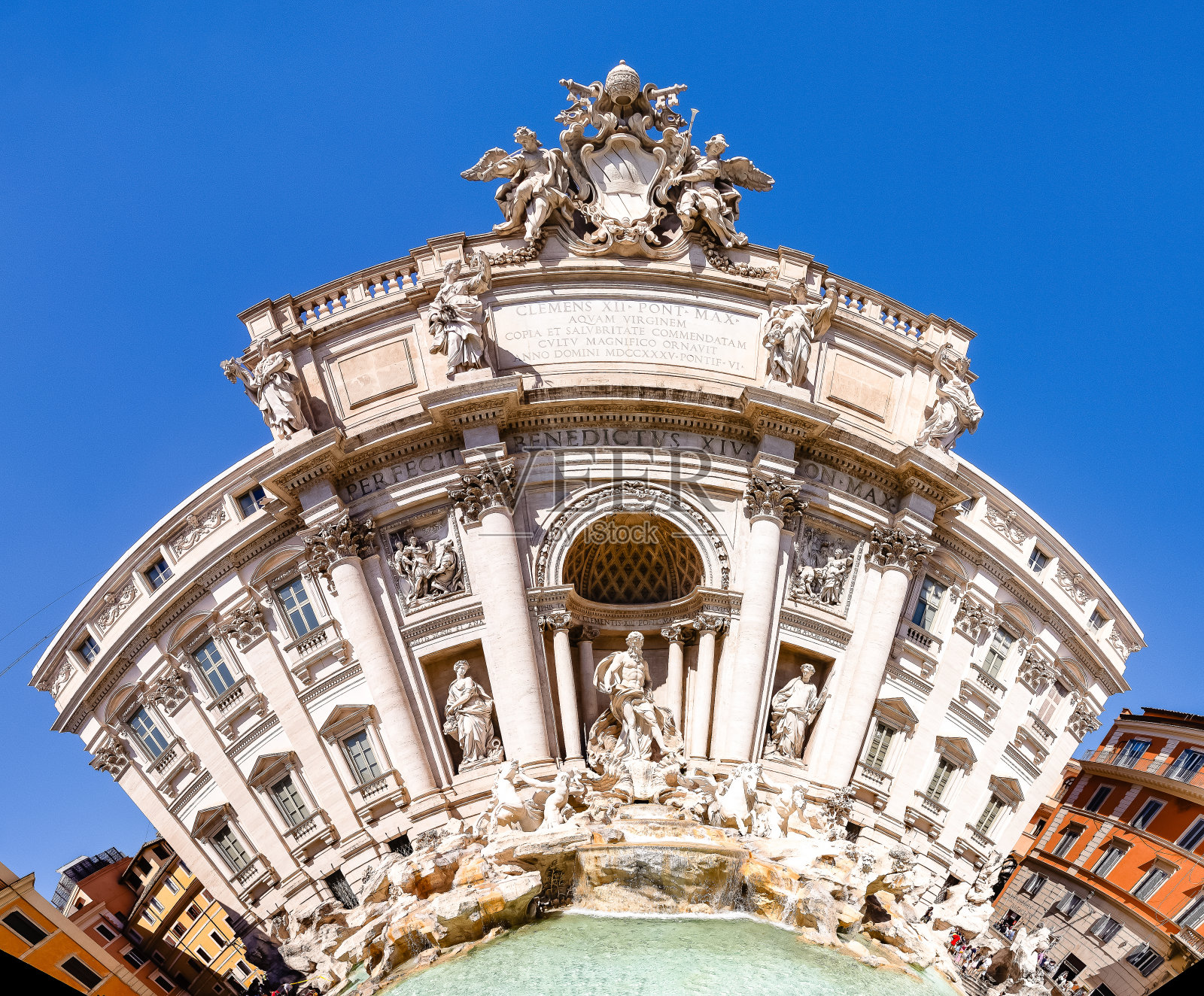 意大利罗马特莱维喷泉雕塑的细节照片摄影图片