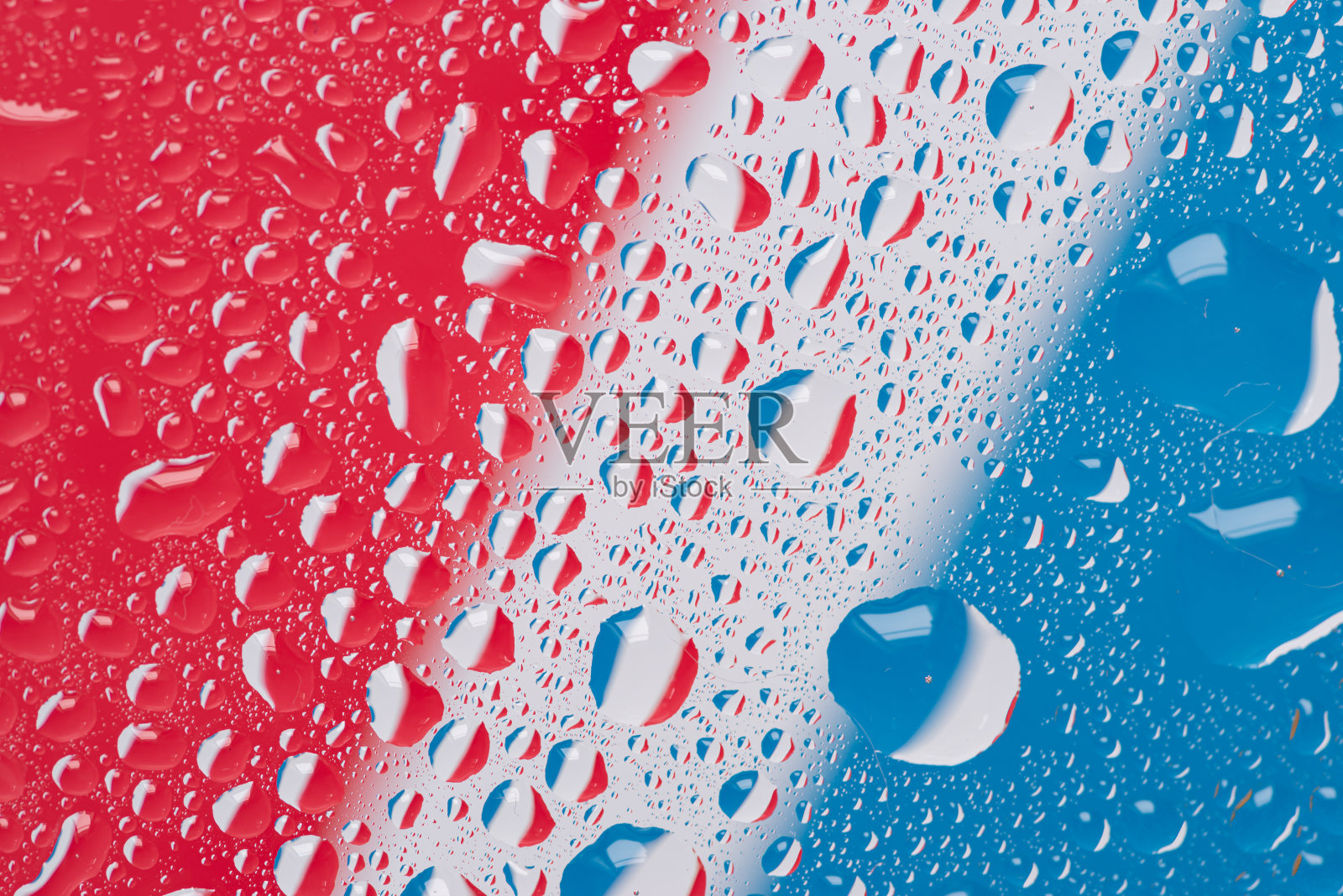 玻璃上的水滴照片摄影图片