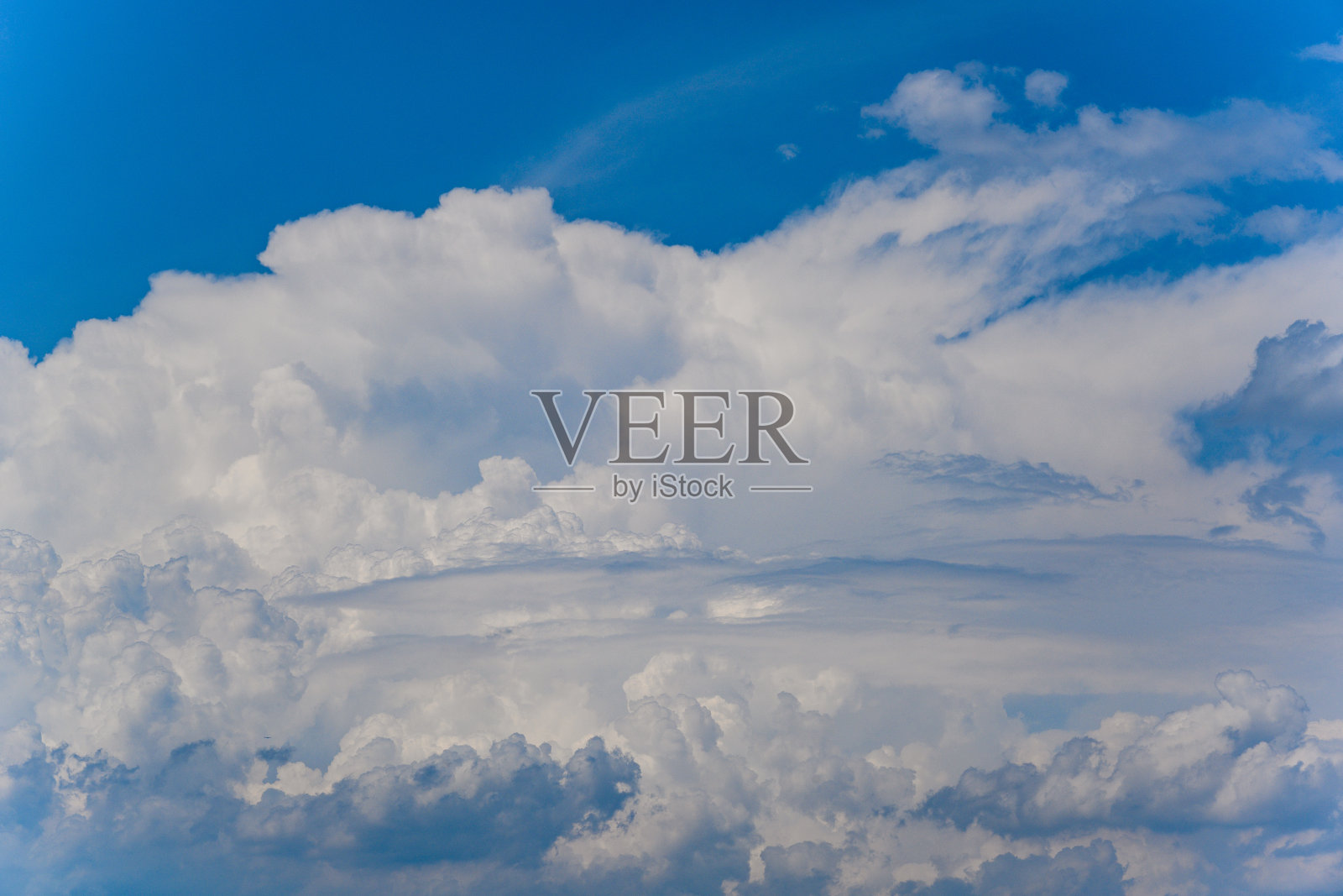 云和蓝天照片摄影图片