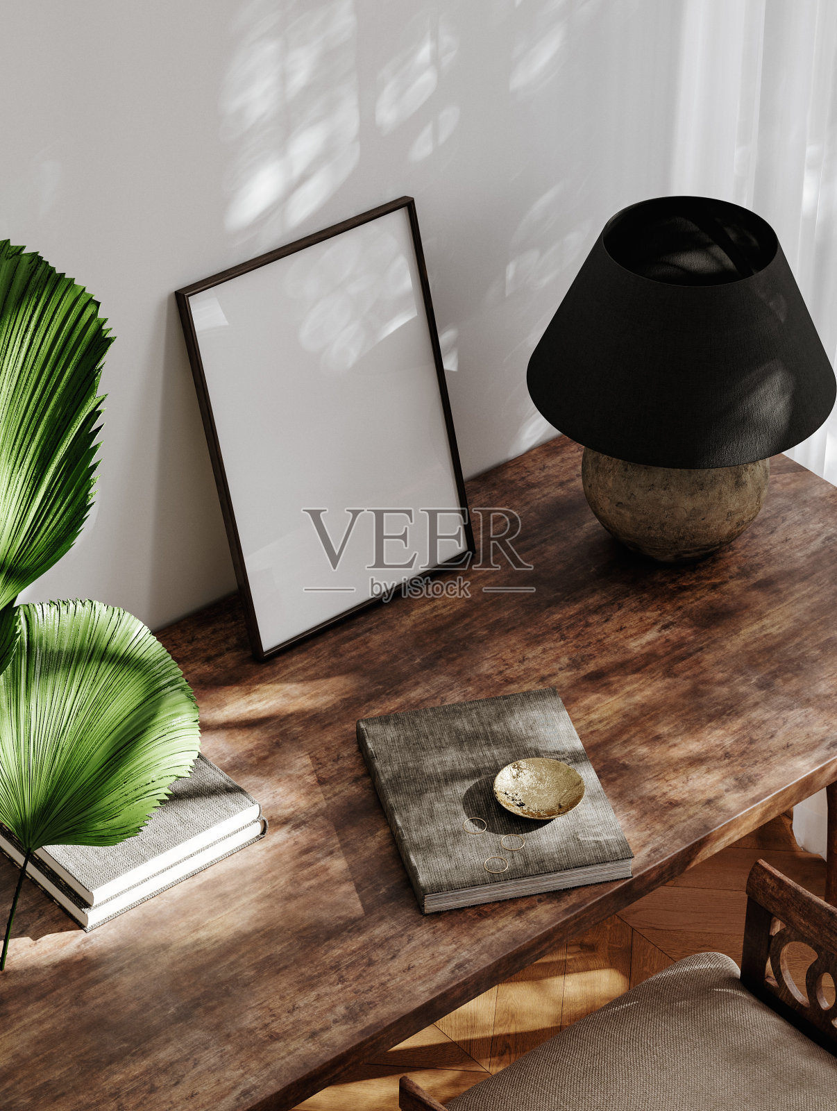 海报，墙壁模型在室内背景与旧垃圾家具照片摄影图片