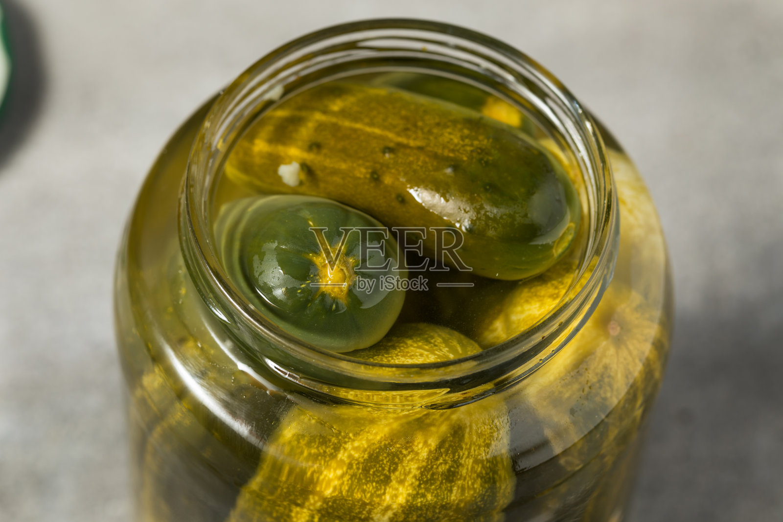 酸的全莳萝泡菜照片摄影图片