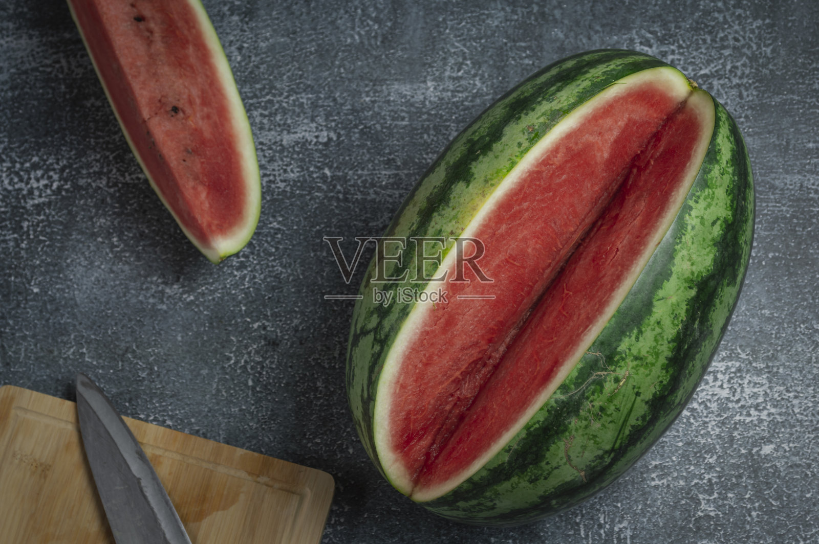 红熟西瓜照片摄影图片