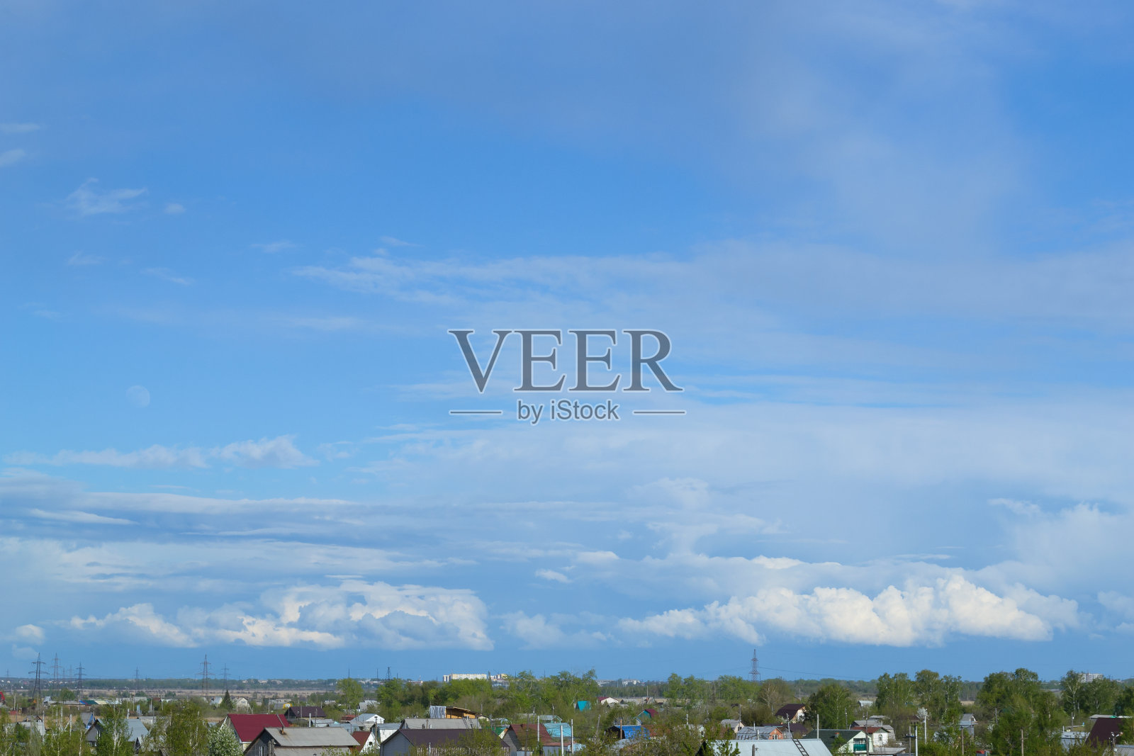 乡村上空如画的积云照片摄影图片