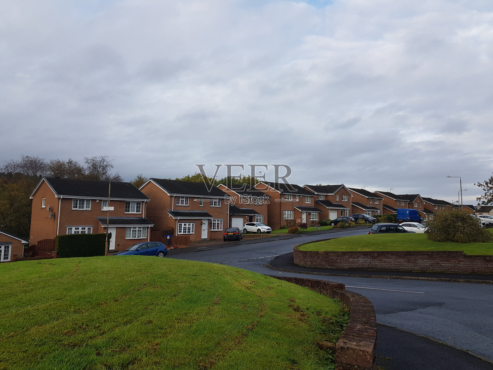 一排独立的房子在格拉斯哥南部，苏格兰，英格兰照片摄影图片