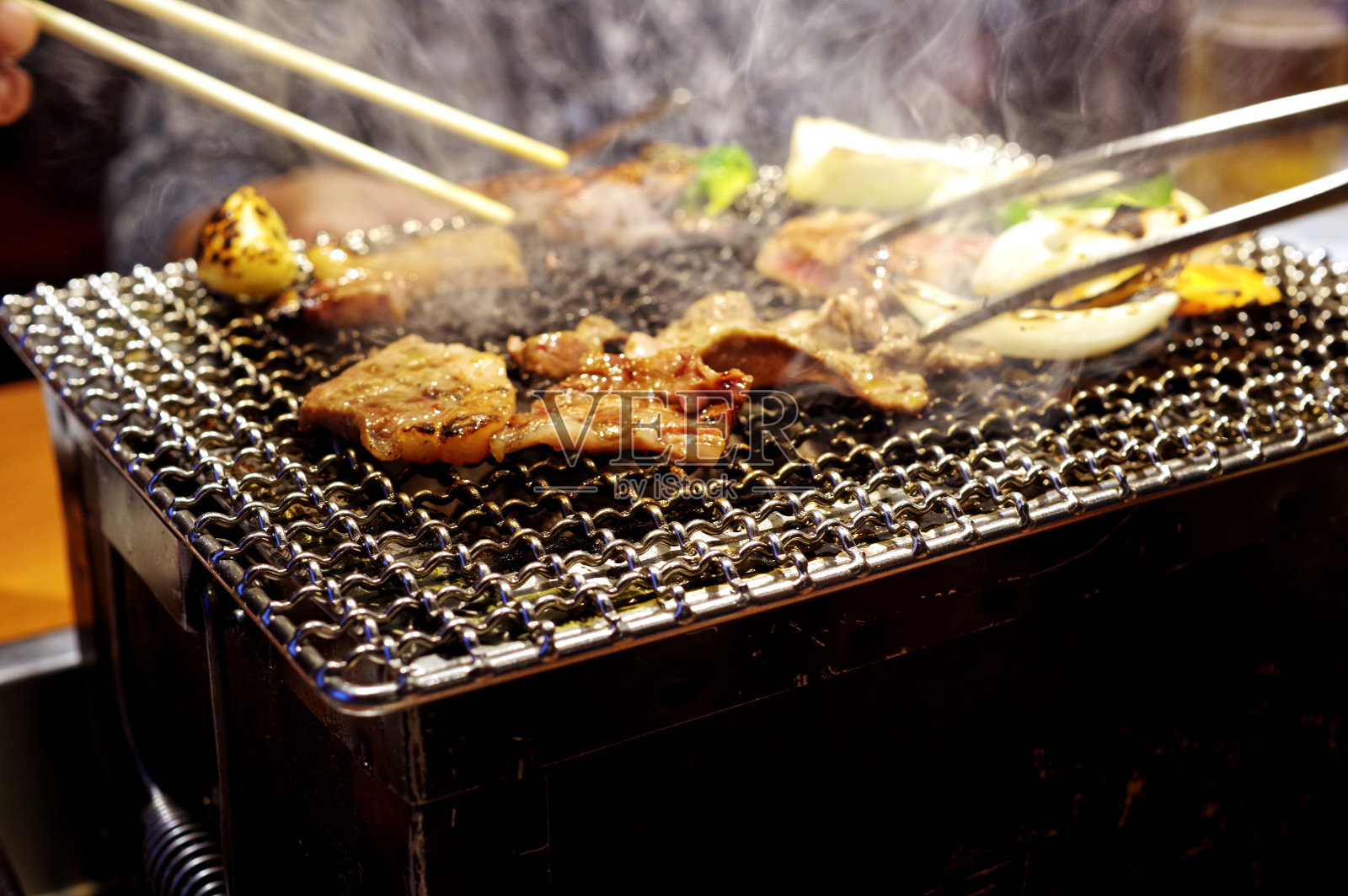 日式烤肉(日式烧烤)照片摄影图片