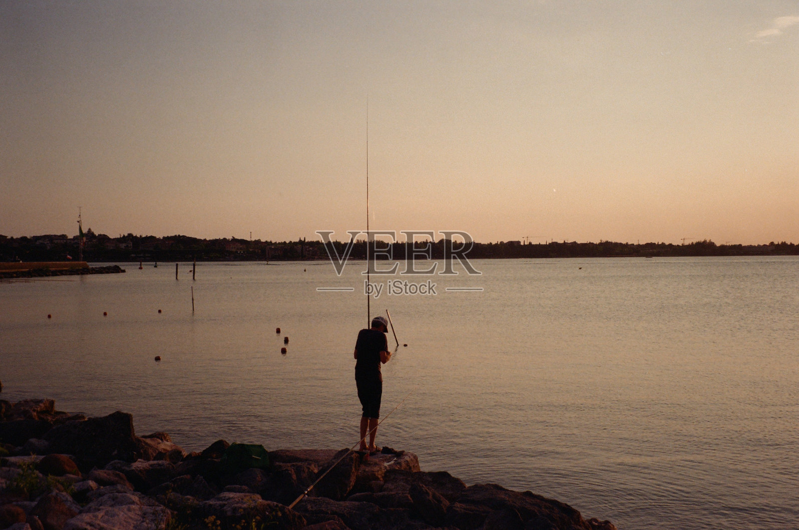 木桥与日落照片摄影图片