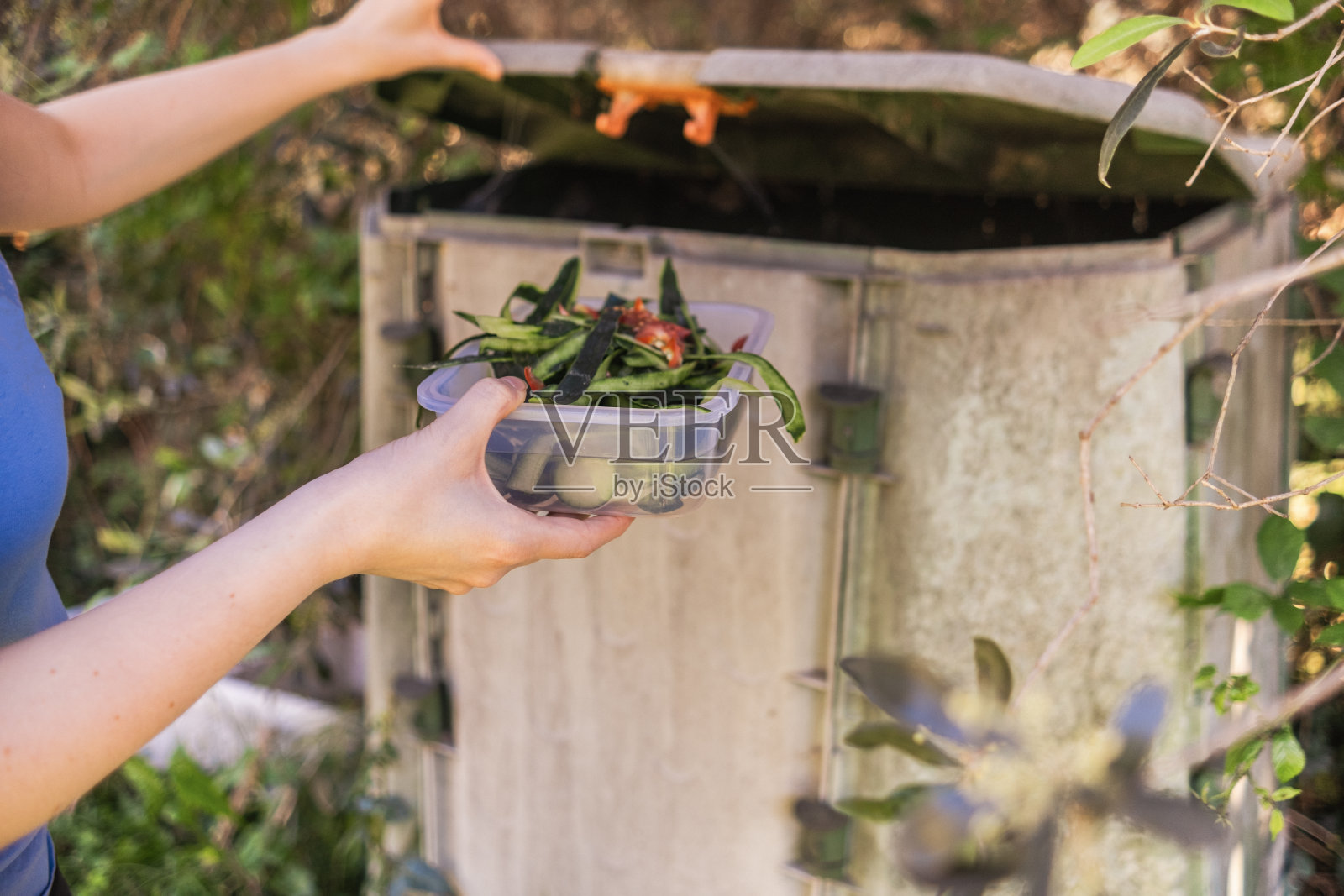 堆肥是大自然的循环利用方式照片摄影图片