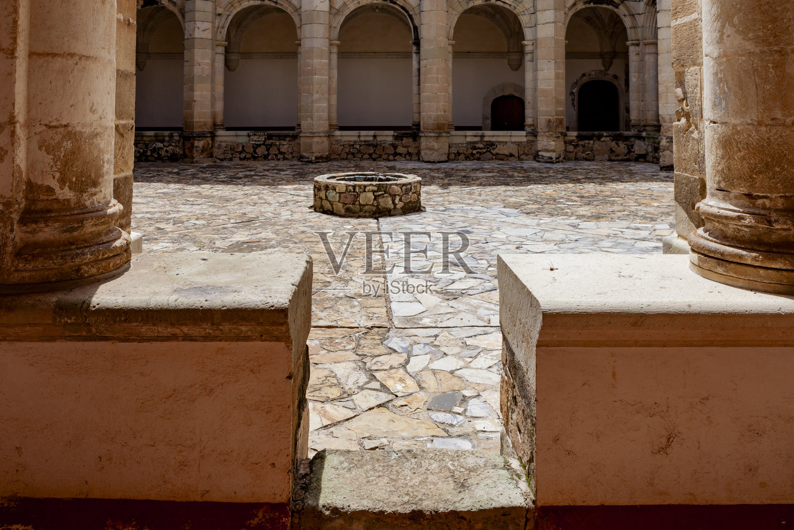 圣地亚哥前修道院遗址Apóstol，奎拉潘德格雷罗，瓦哈卡州，墨西哥照片摄影图片