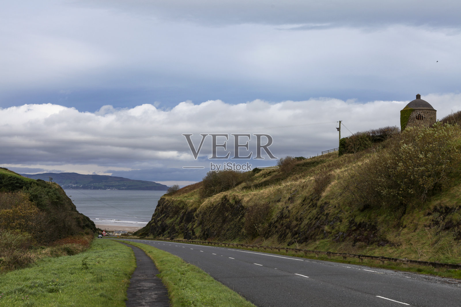 英国北爱尔兰卡斯尔洛克的穆森登神庙和下坡庄园照片摄影图片