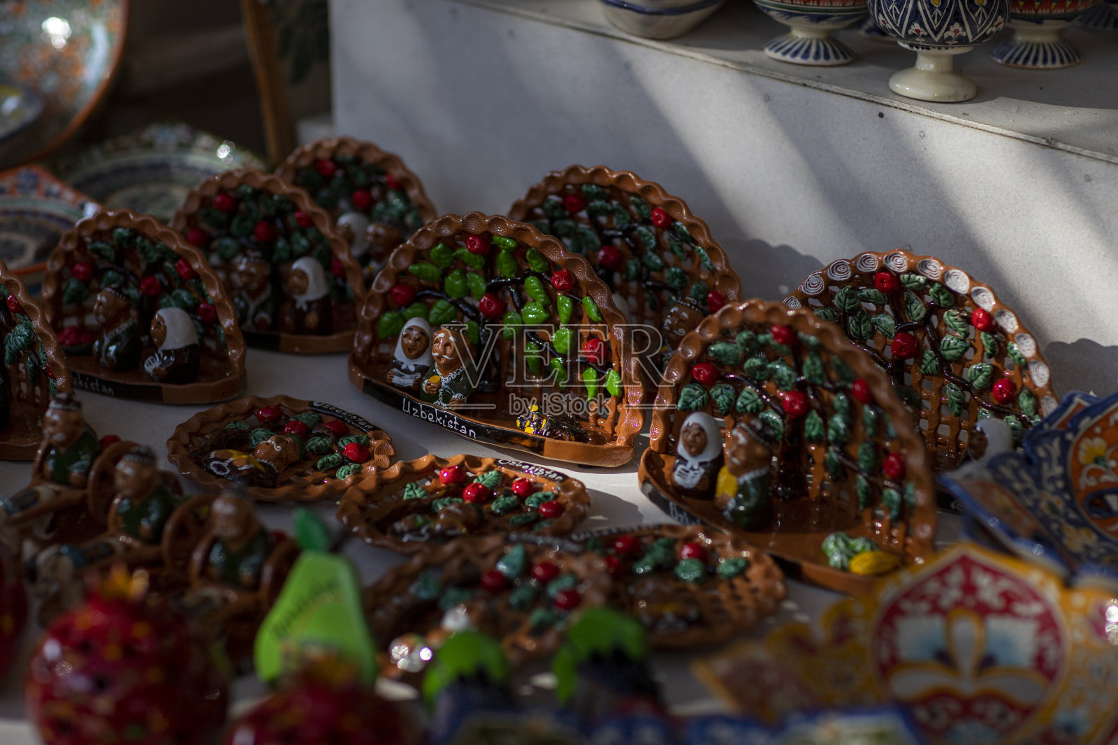 展出的乌兹别克粘土玩具照片摄影图片