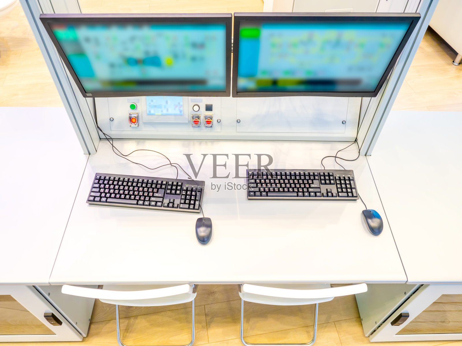 技术控制。生产调度中心。控制器的工作地点。工作地点工程师。照片摄影图片