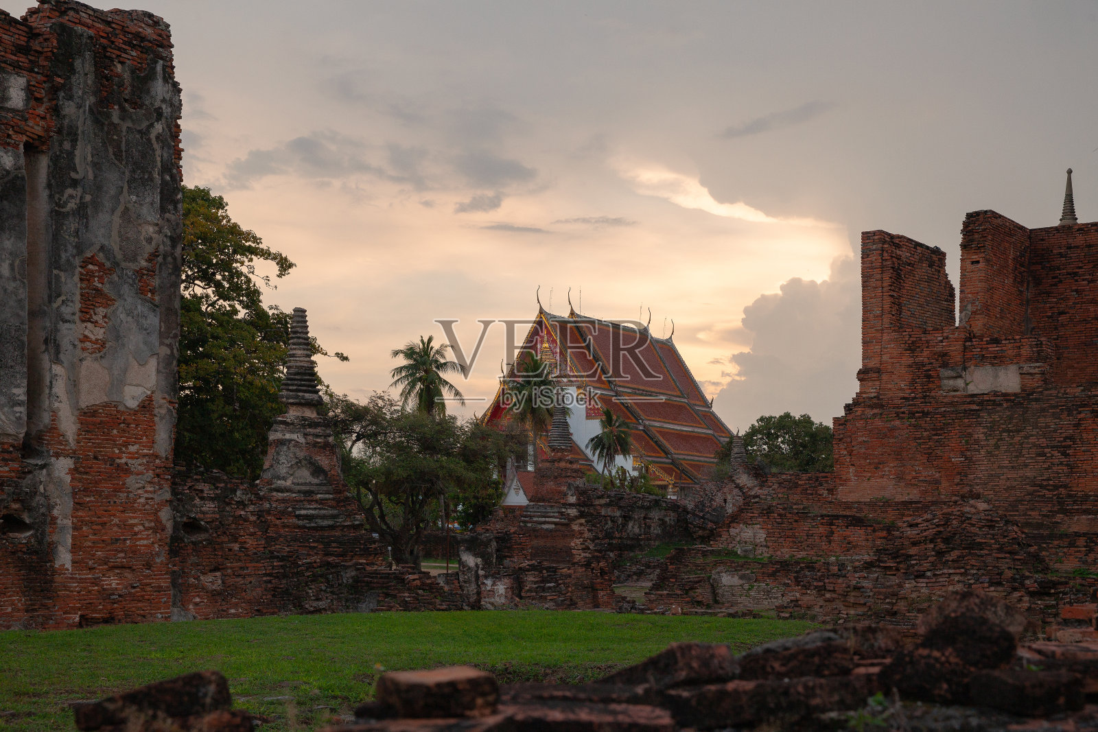 历史公园内部分古建筑照片摄影图片