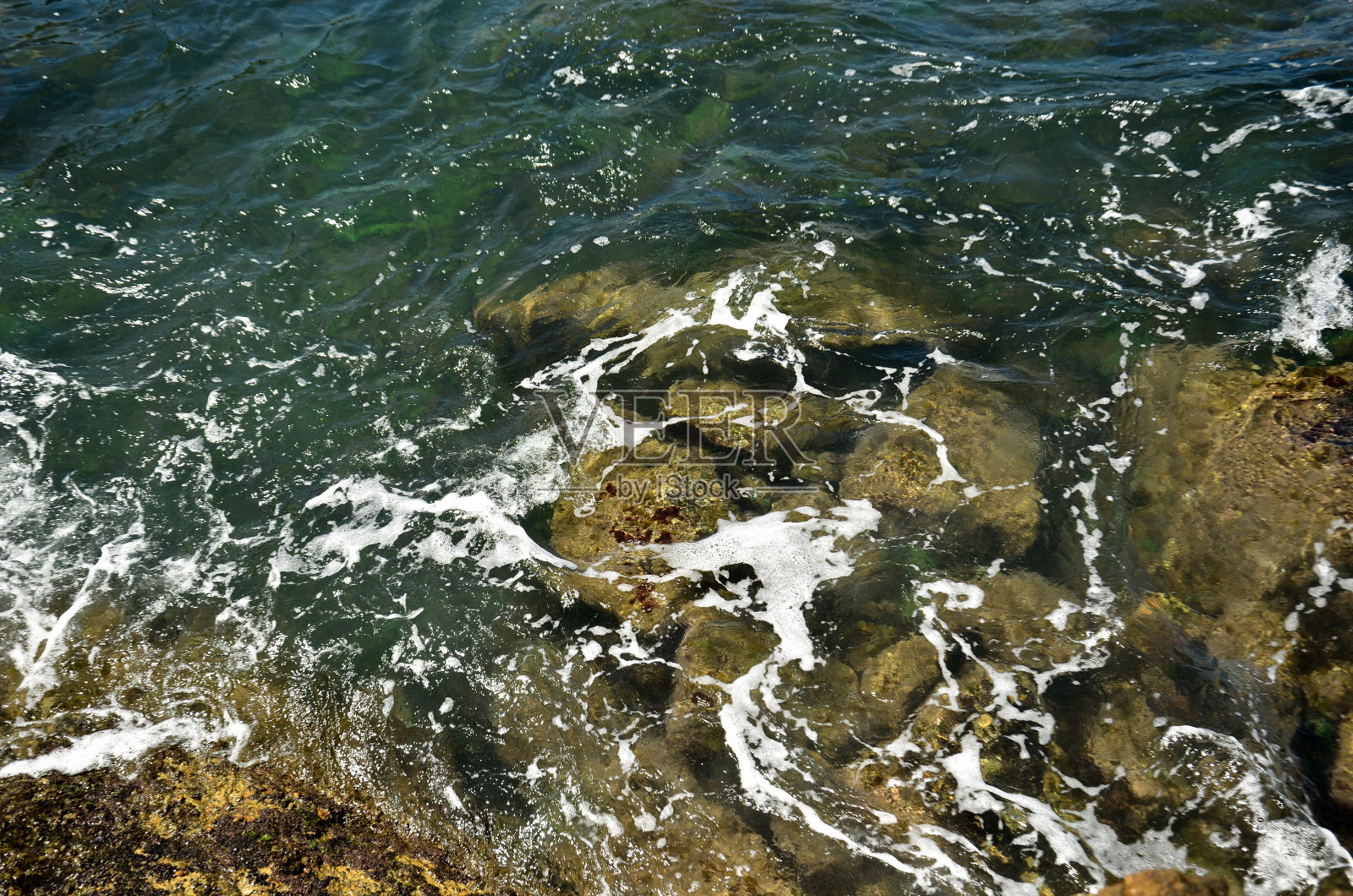 海滩，波浪，泡沫-瓜鲁贾<e:1> -巴西照片摄影图片