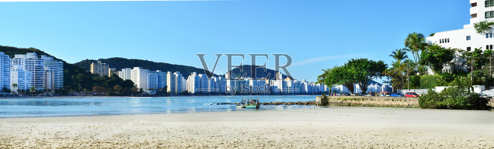 瓜鲁耶<e:1>全景海滩——巴西照片摄影图片