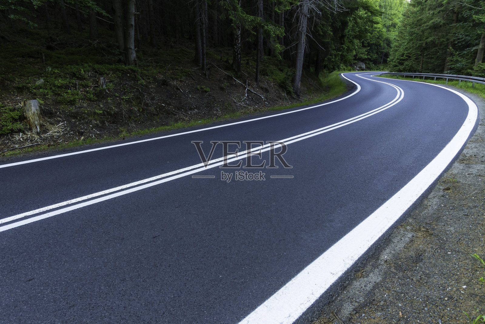 全景山路照片摄影图片