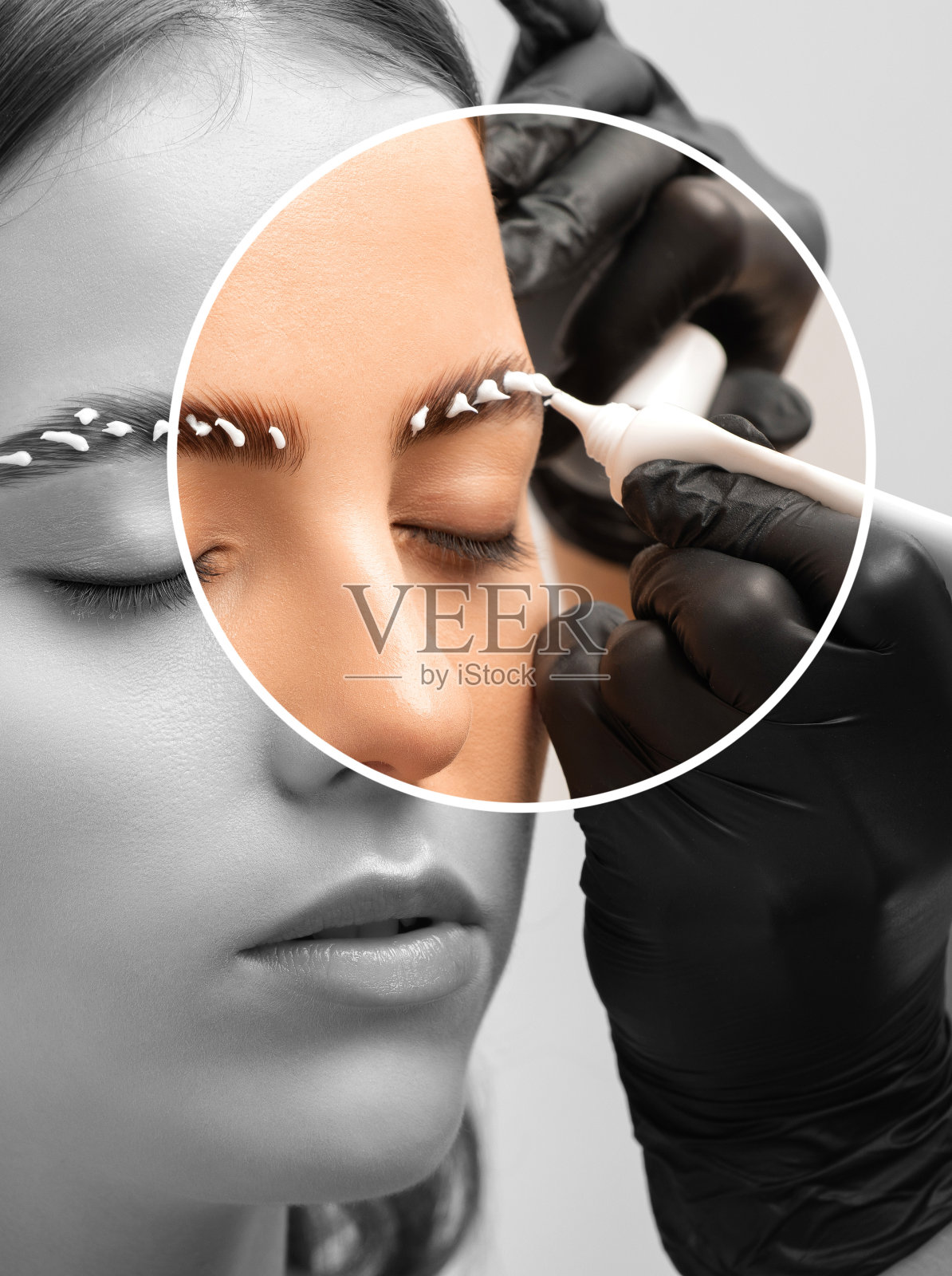 化妆师会给眉毛做持久造型，还会给眉毛上色。眉毛纹理。专业的化妆和面部护理。照片摄影图片