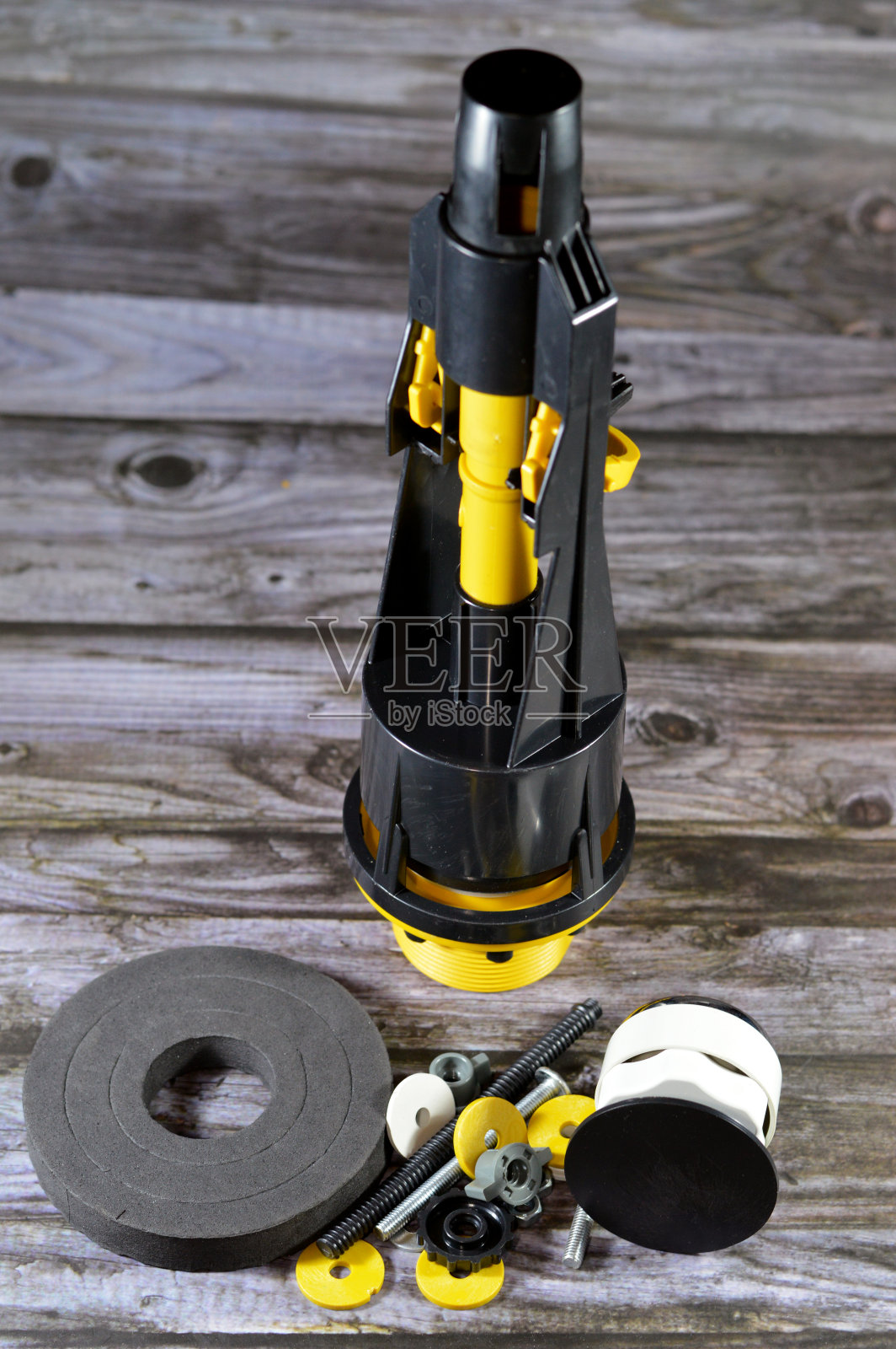 水箱自动控制装置，控制水位，用于冲洗马桶，处理人类排泄物，高压水箱，易于安装和触摸操作照片摄影图片