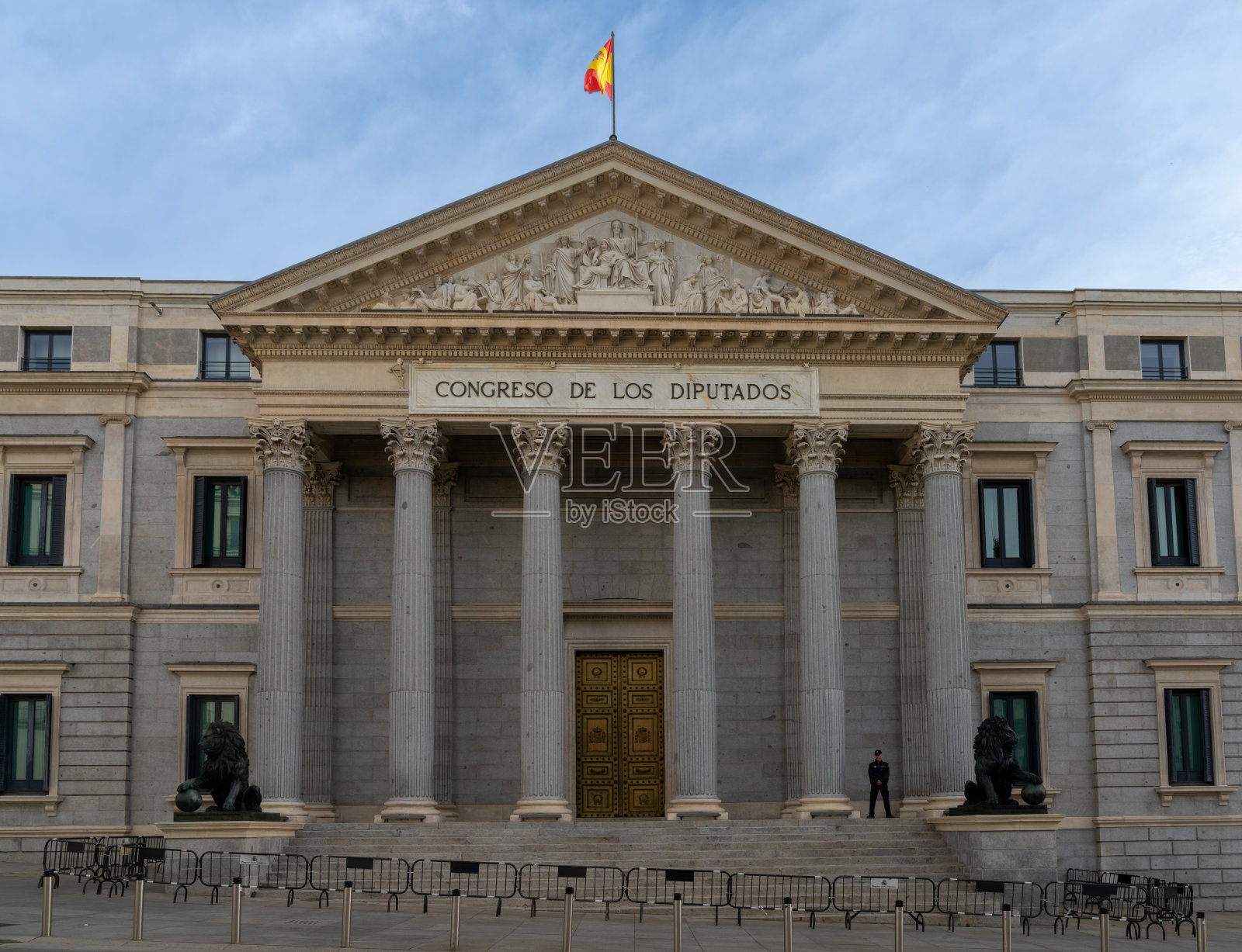 马德里市中心的国会大厦照片摄影图片