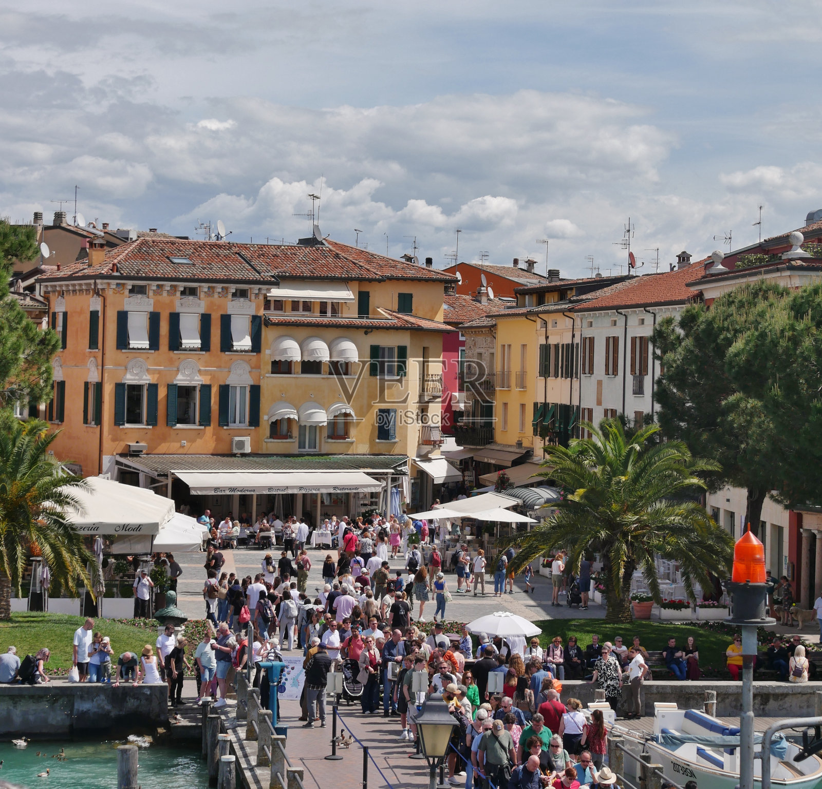 在加德西亚慵懒照片摄影图片