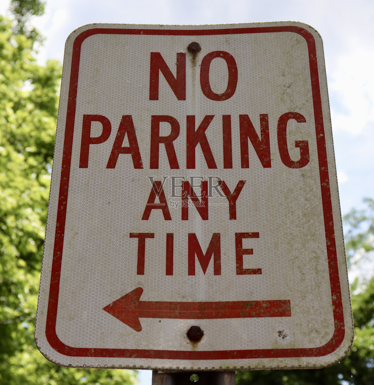 红白禁止停车标志照片摄影图片