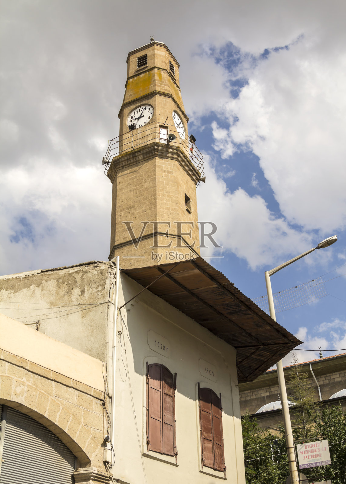 土耳其历史悠久的Burdur钟楼照片摄影图片