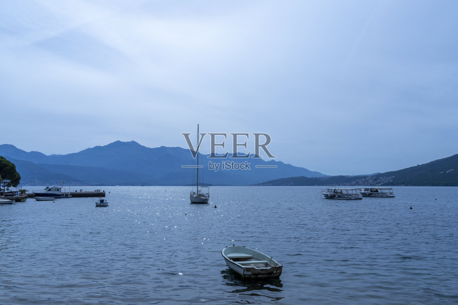 Djenovici港口照片摄影图片