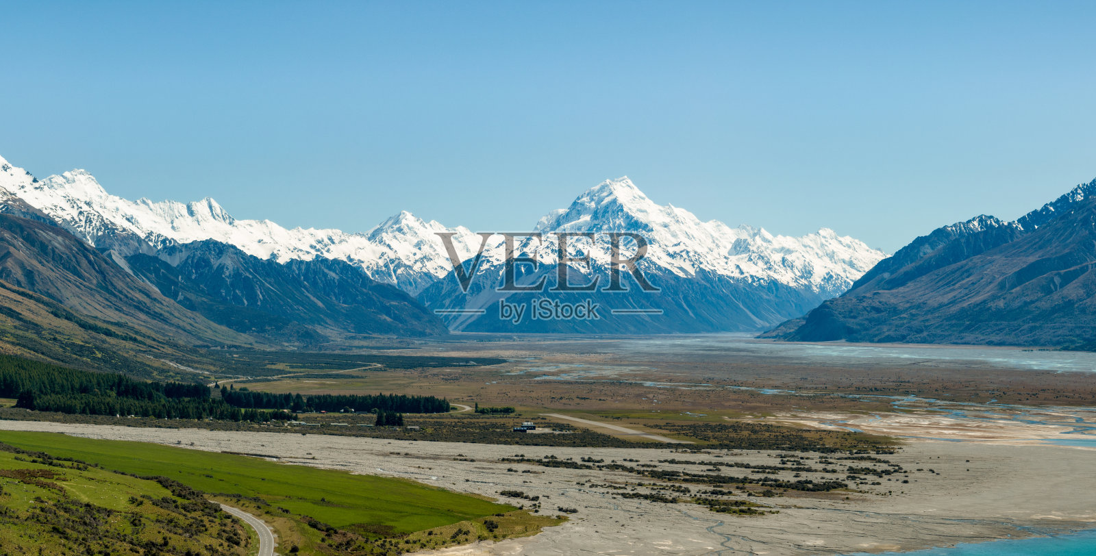 新西兰的库克山和普卡基湖照片摄影图片