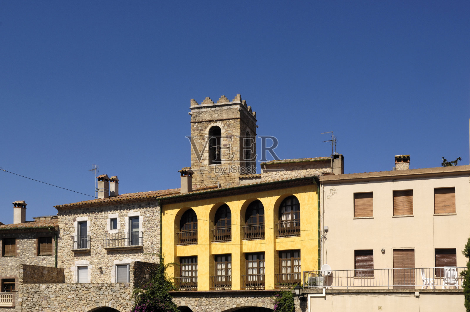 西班牙加泰罗尼亚赫罗纳省阿尔恩波尔达达尼尔斯村照片摄影图片