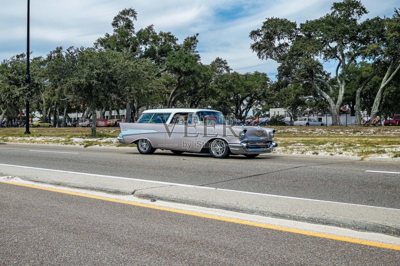 1957年雪佛兰贝尔艾尔Nomad 2门旅行车照片摄影图片