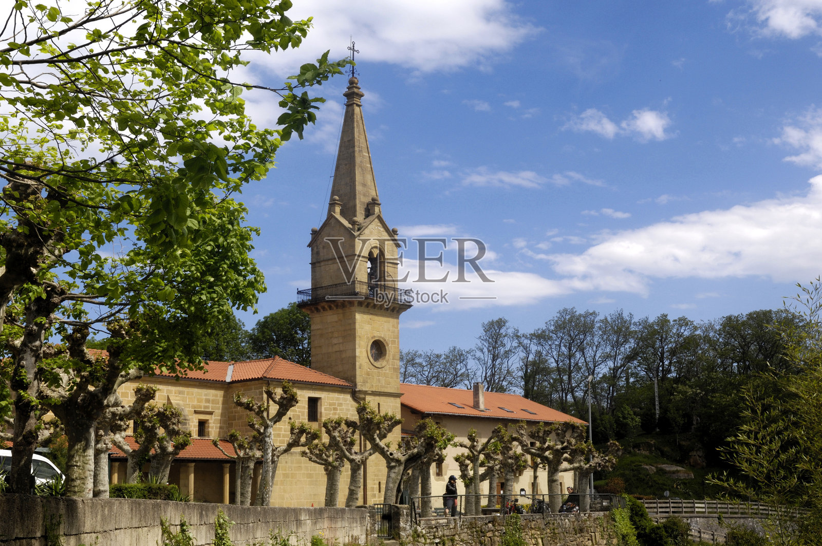 瓜达卢佩教堂，宏达里比亚，巴斯克地区，西班牙照片摄影图片