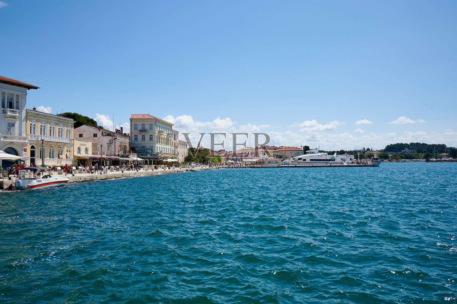 伊斯特拉的克罗地亚村庄Porec全景图照片摄影图片