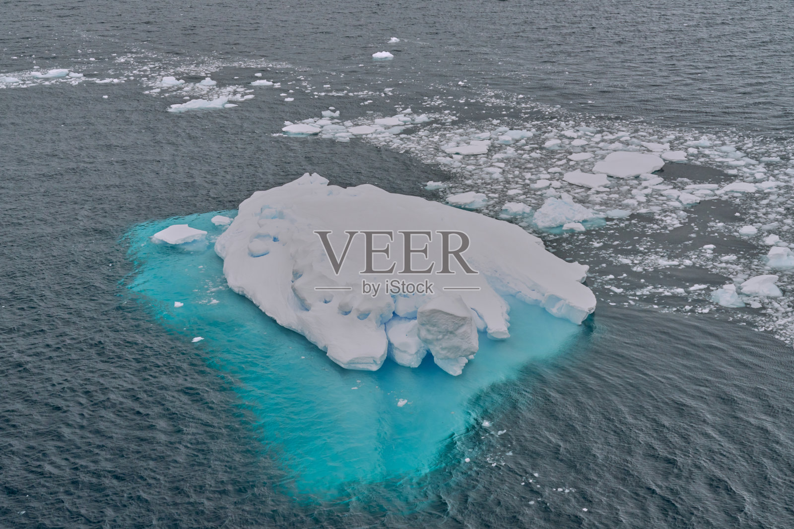 勒梅尔海峡，南极洲照片摄影图片