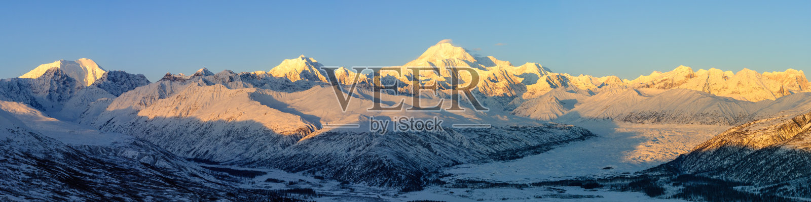 德纳里，阿拉斯加山脉。阿拉斯加照片摄影图片