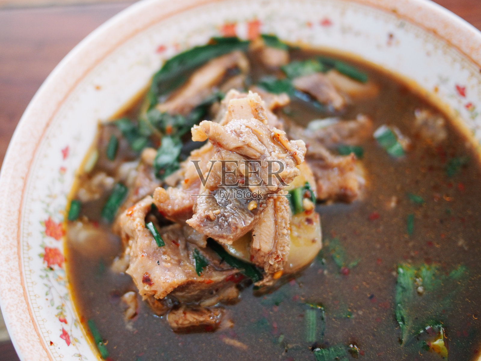 泰式麻辣肉汤照片摄影图片