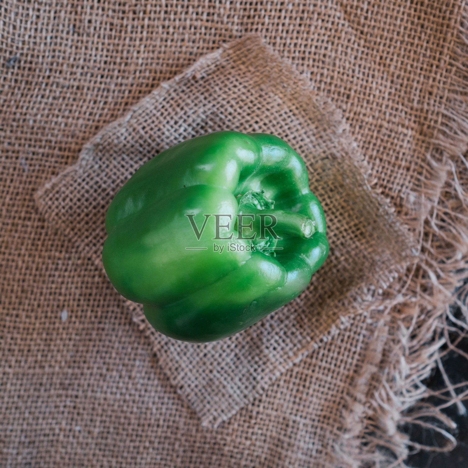 有机食品-肉类和蔬菜照片摄影图片