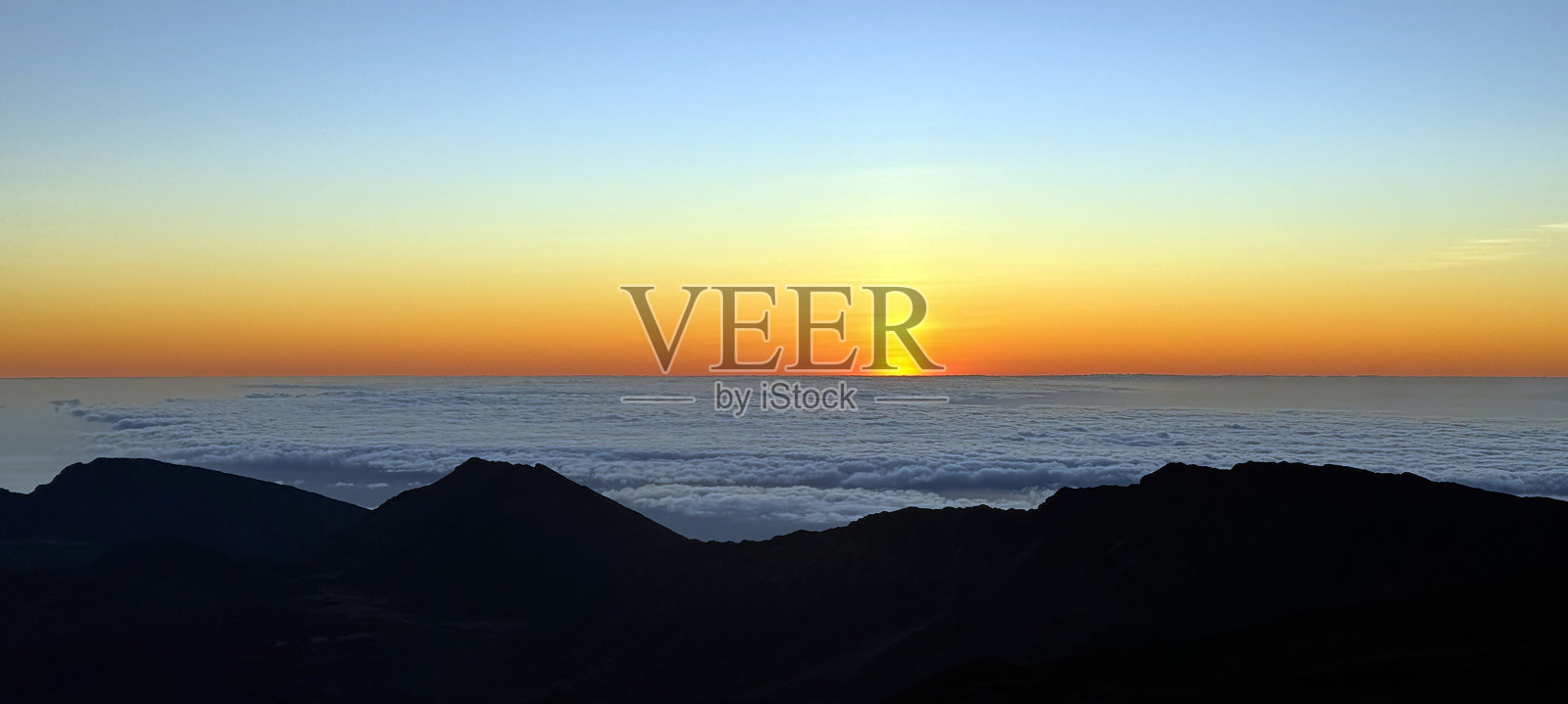 哈雷阿卡拉国家公园的日出黎明照片摄影图片