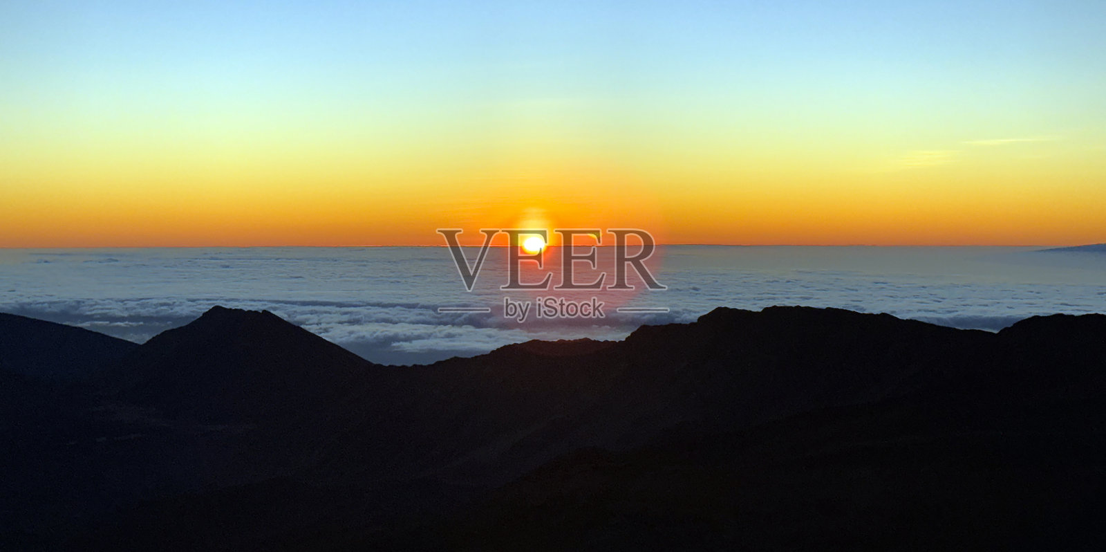 哈雷阿卡拉国家公园的日出黎明照片摄影图片