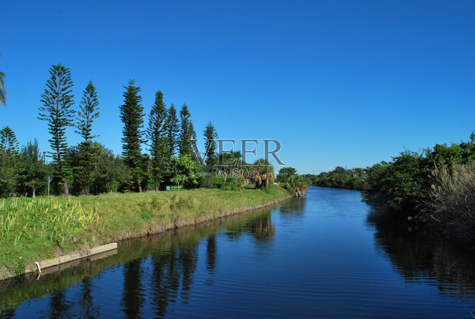 迈阿密的水和风景。照片摄影图片