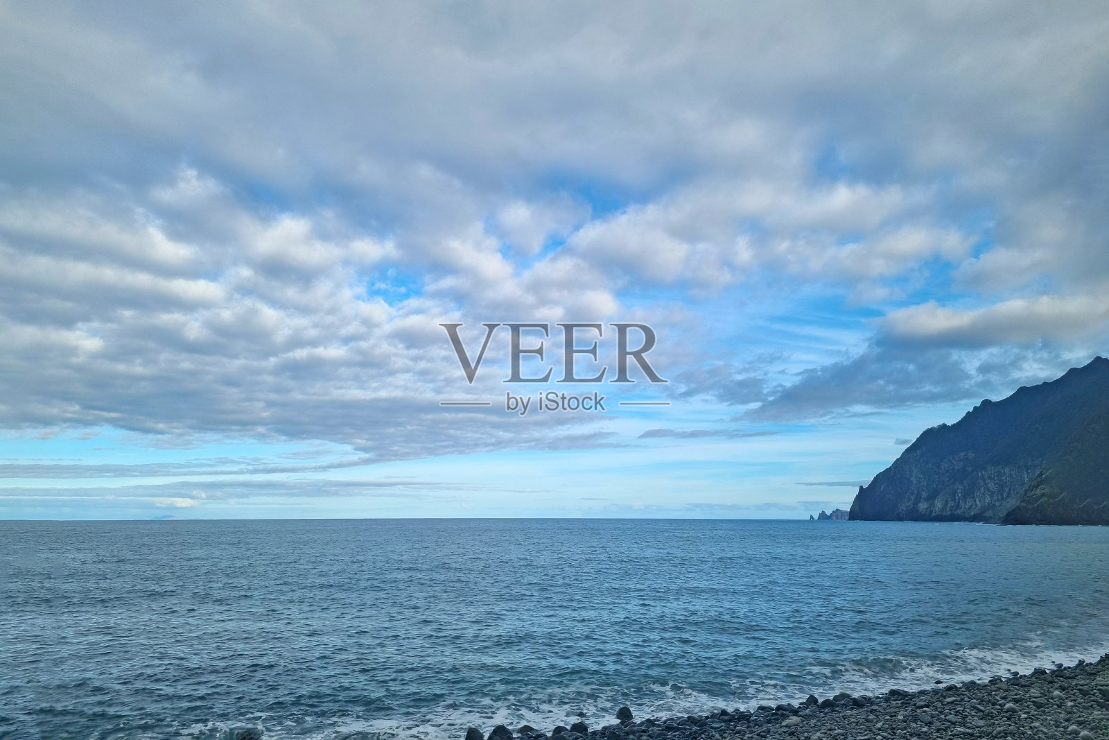 美丽的海景。在大海或海洋上休息。照片摄影图片