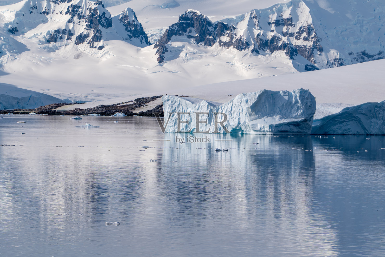 南极风景。冰山、冰川、雪照片摄影图片
