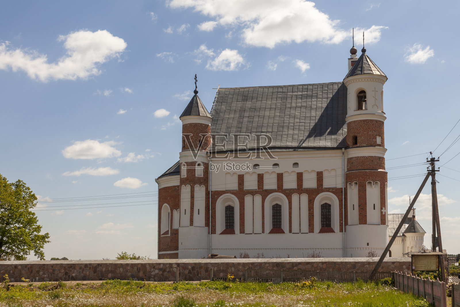白俄罗斯穆罗万卡村的圣母玛利亚诞生教堂照片摄影图片